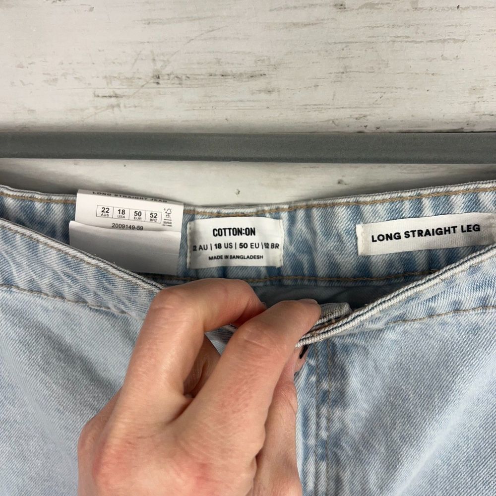 Cotton On Light Wash Distressed Long Straight Jeans - Picture 5 of 5